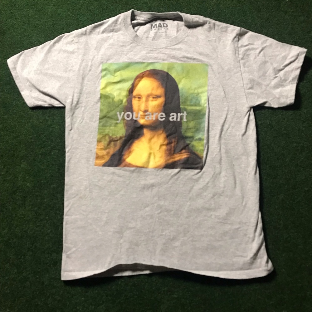 Mad Engine Mona Lisa You Are Art Gray T Shirt Size Small Looks Great